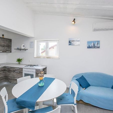 Apartments Mira Privlaka  Eksteriør bilde